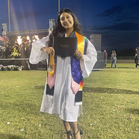 Meet your Posher, Sandra - Picture 1 of 1